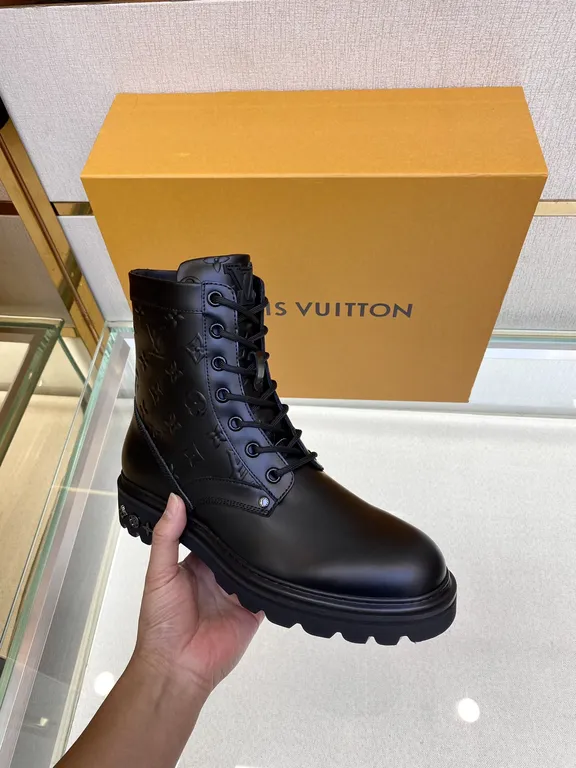 Louis Vuitton Shoe 